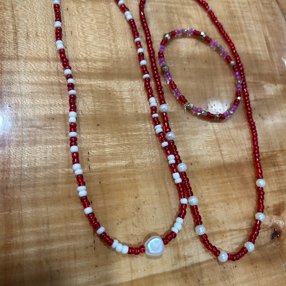 Chic Red and White Beaded Necklace Set